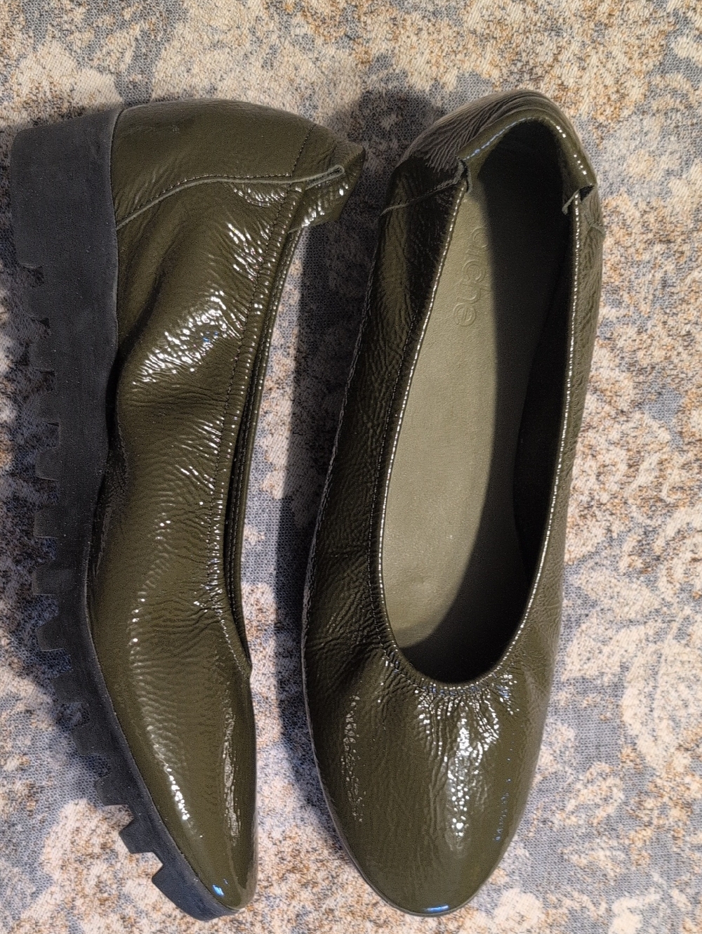 Like New Designer Arche Olive Green Patent Leather Women Wedges 40 fit Us8.5